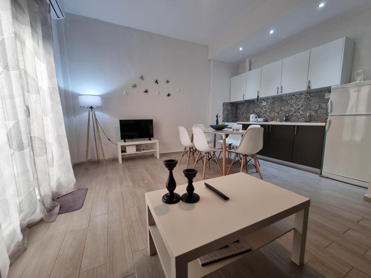 Cosy And Modern Appartment In 올림피아다 외부 사진