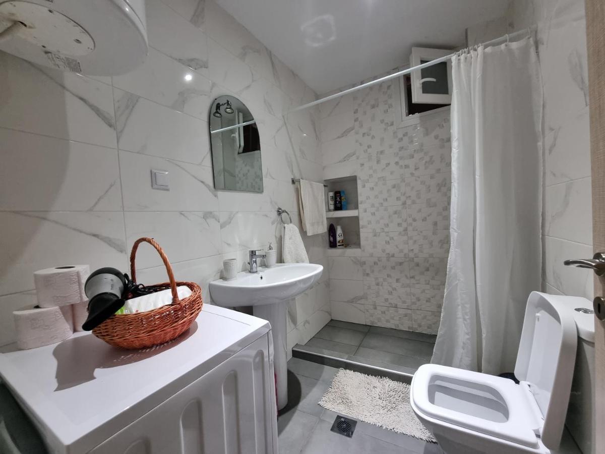 Cosy And Modern Appartment In 올림피아다 외부 사진